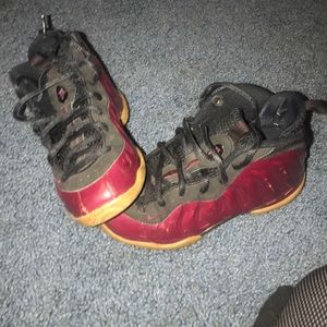 Nike foam posit kids