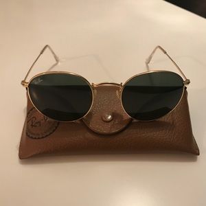 Ray-Ban RB3447 001 50-21 round metal sunnies