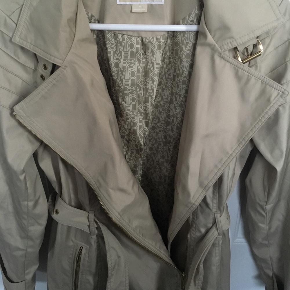 Jacket - Picture 4 of 4