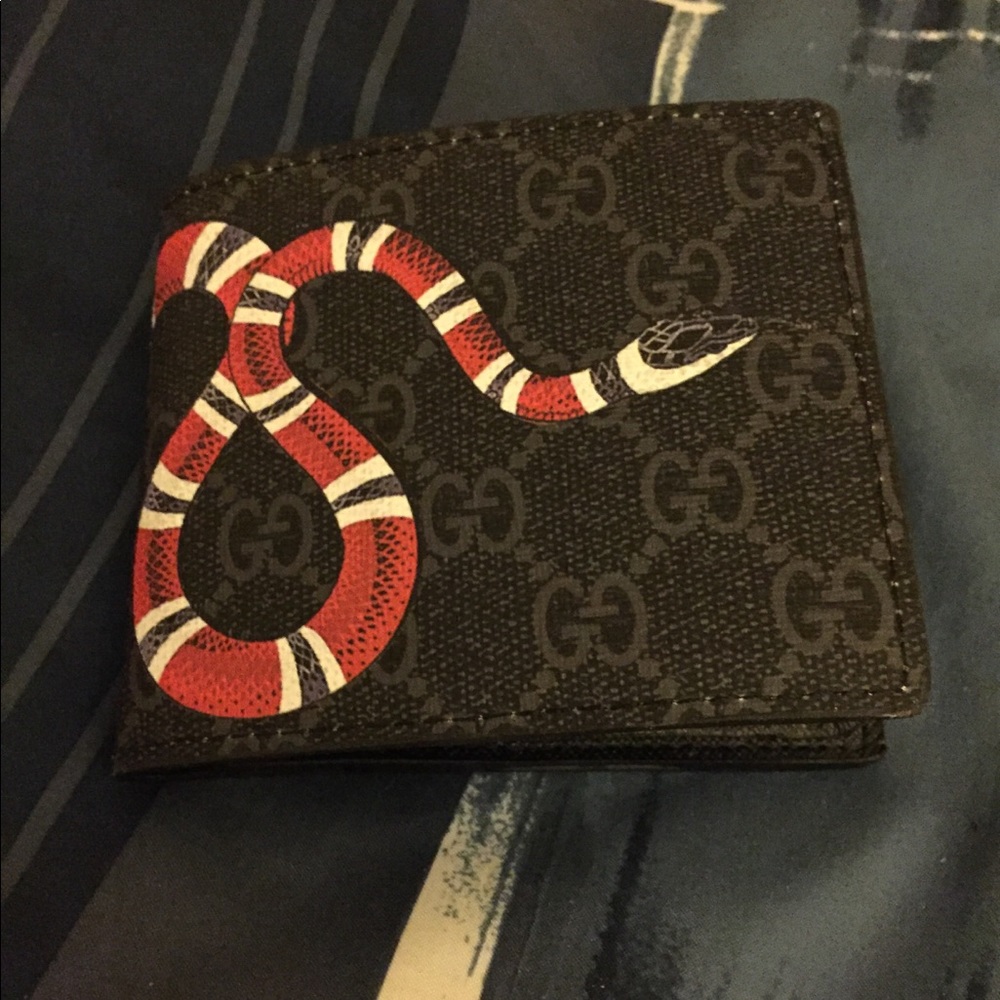 Gucci wallet