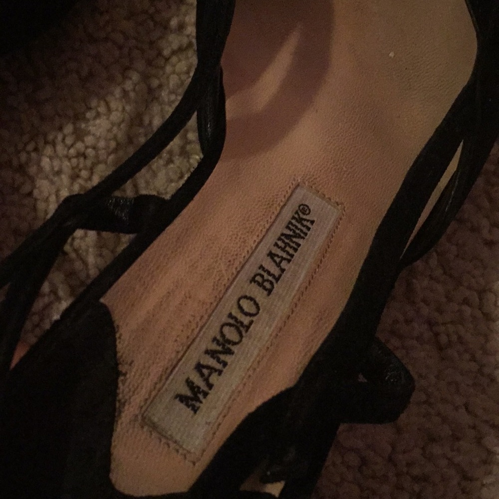 💓FINAL MARKDOWN💓 AUTHENTIC black velvet Manolo - Picture 6 of 6