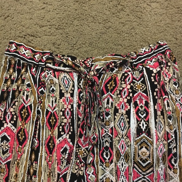 Two Pairs Of Jogger-Like Pants - Picture 3 of 5