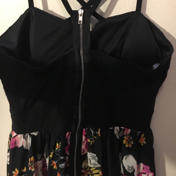 Black, Floral Dress With A High-Low Skirt - Picture 3 of 3