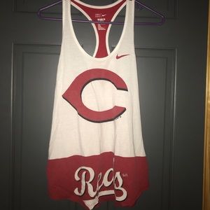 Cincinnati reds Nike shirt. Size L