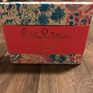 Lilly Pulitzer Candle and Diffuser set!! NWOT