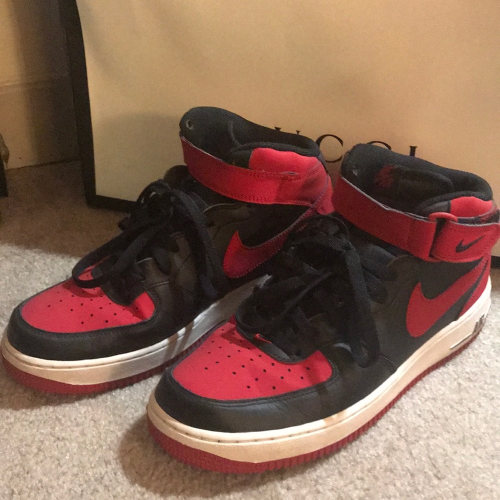 Nike Air Force men size 9