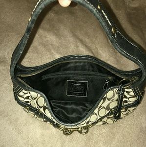 COACH SIGNATURE PURSE