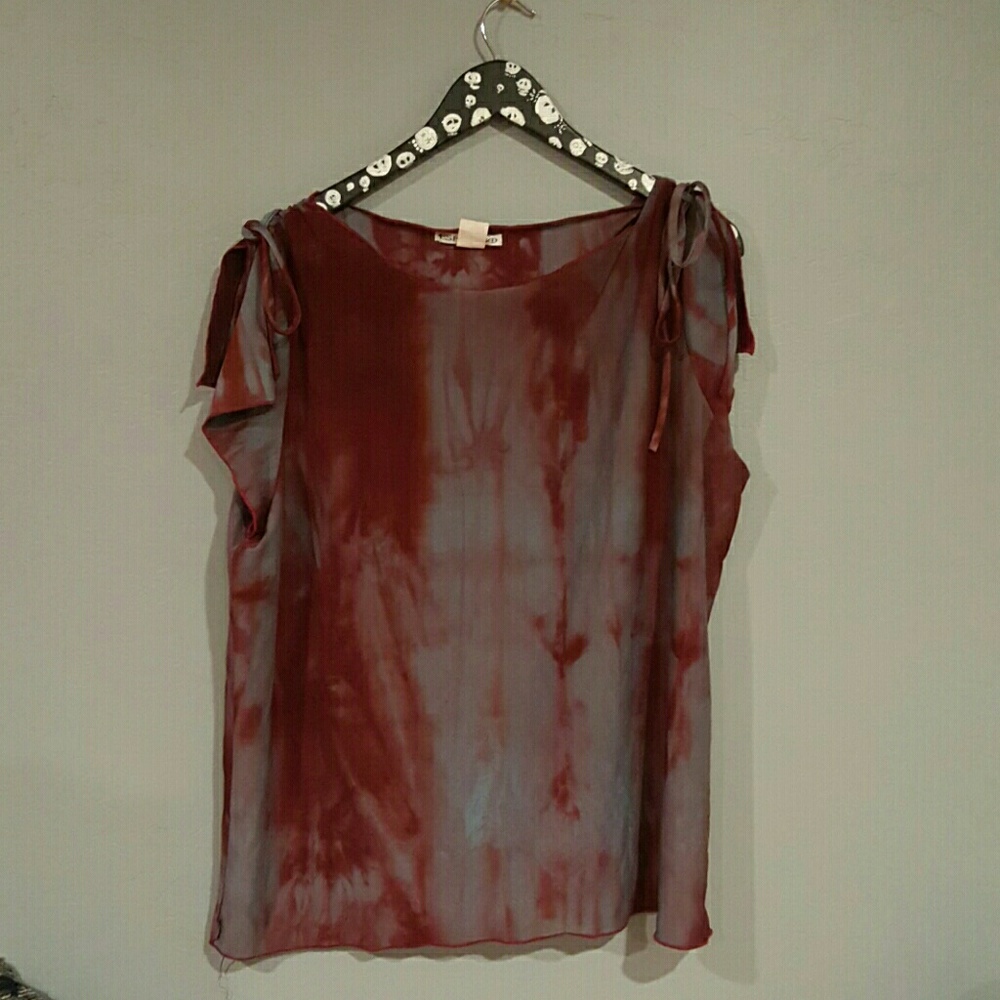 Purple tie-dyed top