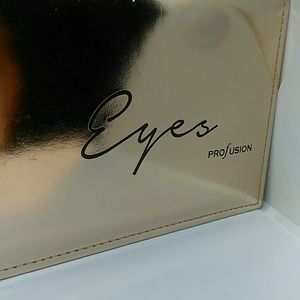 Eye Shadow Eye powdered Eyebrow kit