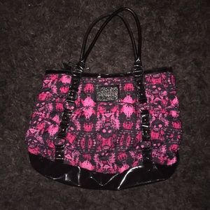 Betseyville Tote