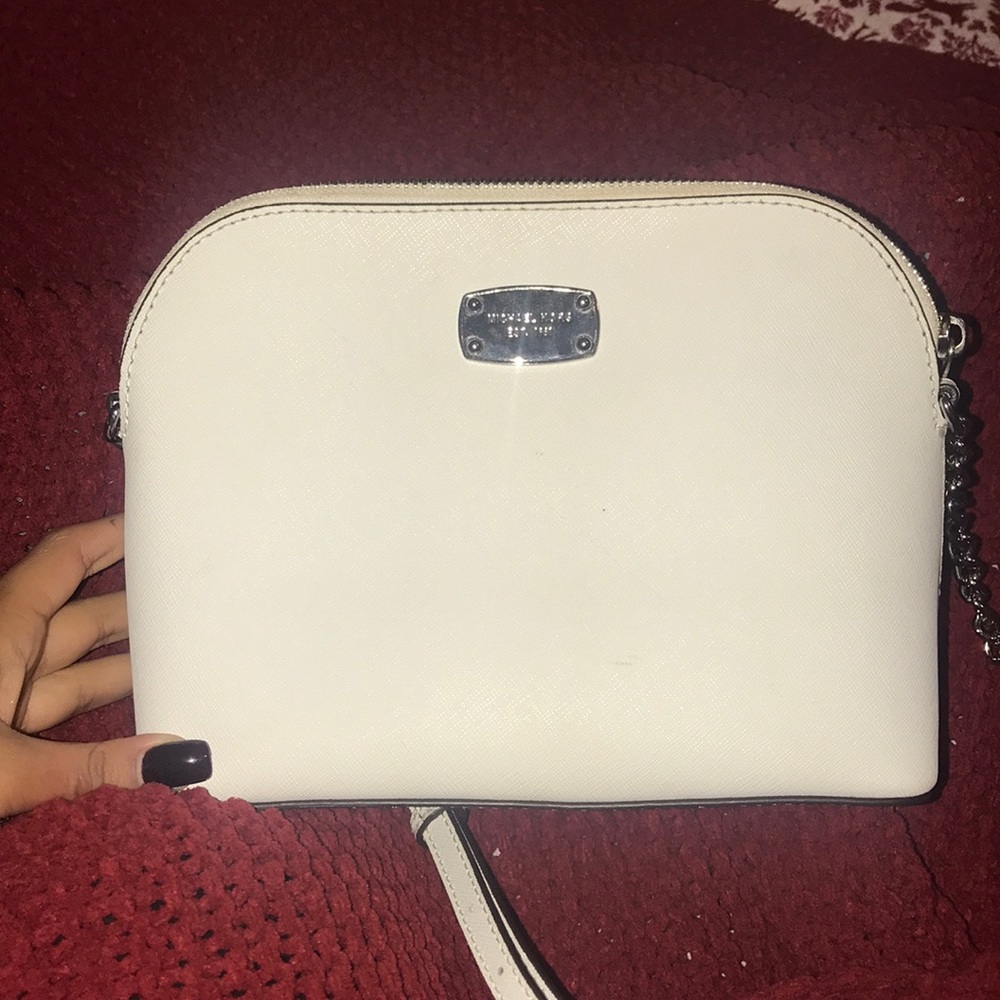 AUTHENTIC MICHAEL KORS WHITE CROSSBODY LEATHER