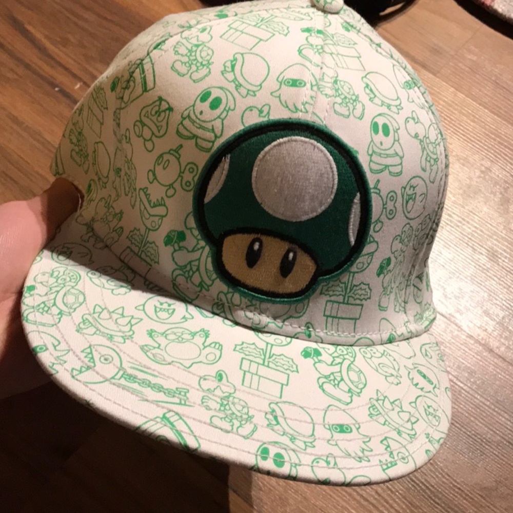 FLAT SUPER MARIO ONE UP MUSHROOM BASEBALL CAP