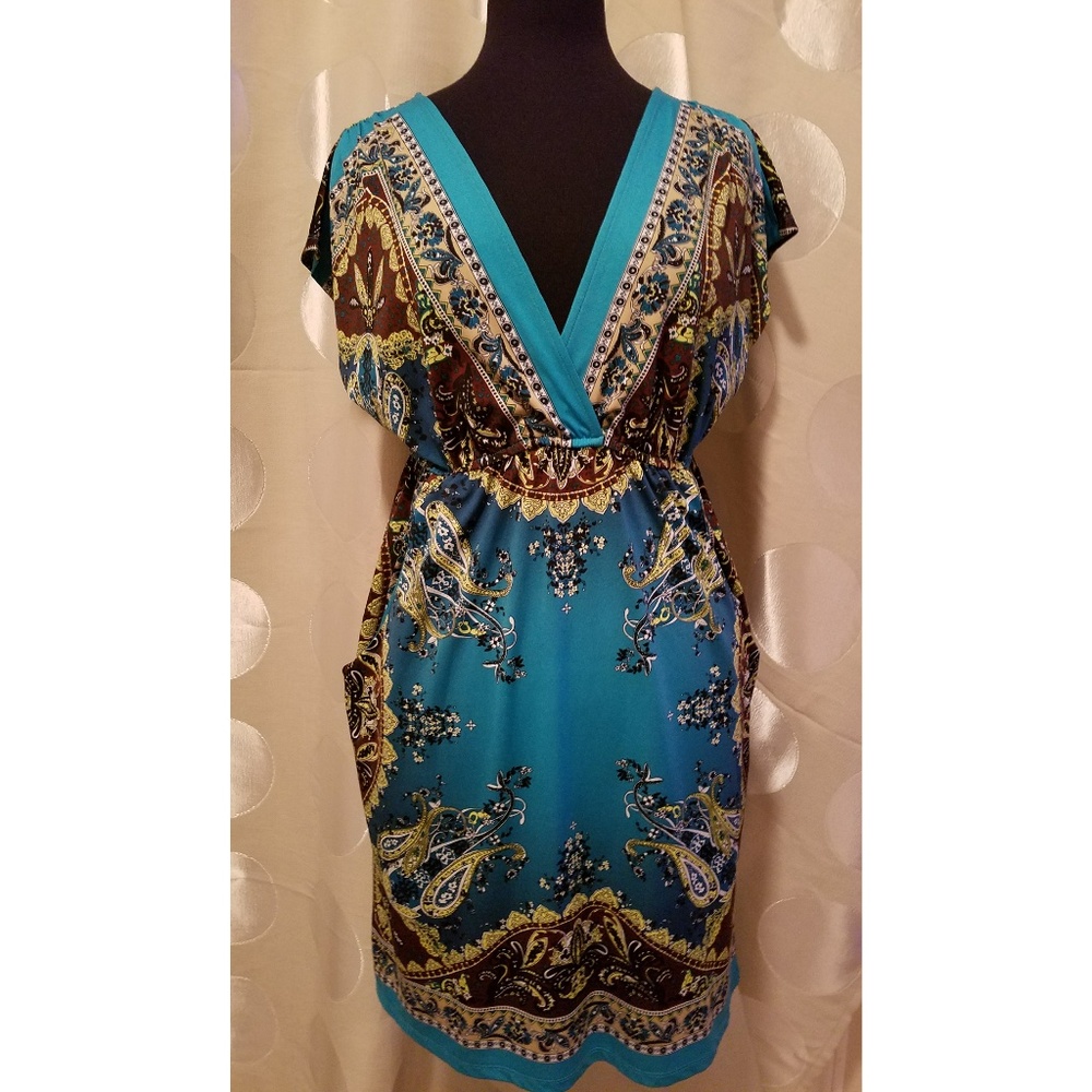 BRAND NEW!! baileyblue V-Neck Short Sleeve Dress