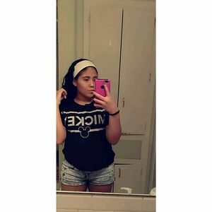 Meet your Posher, Sayra