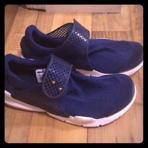 Nike size 9 fashion sneaker royal blue