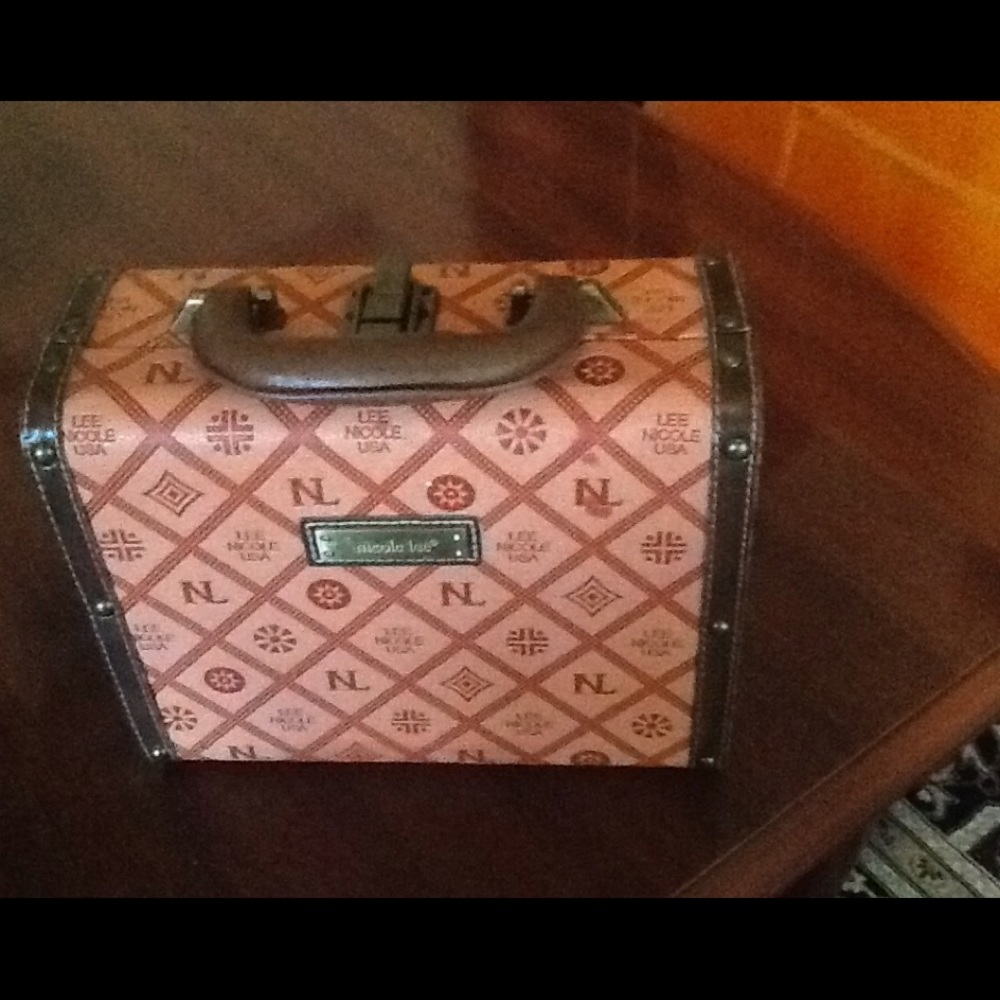 Nicole Lee box purse