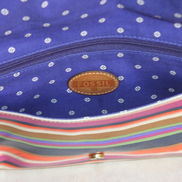 Adorable Fossil Crossbody Striped Bag - Picture 4 of 4