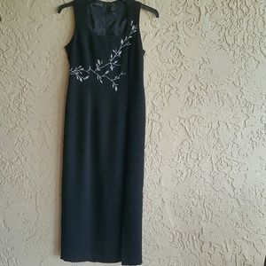 Liz Claiborne Sz8 Long black dress rose embroidery