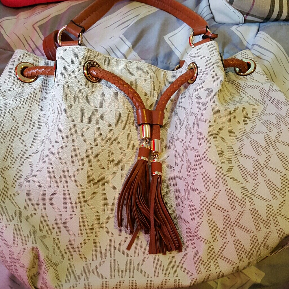 Michael kors purse