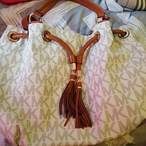 Michael kors purse