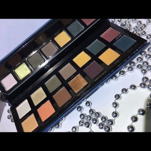 SOLD Bad Habit Retro Love palette