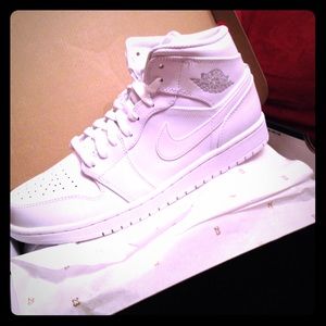 Nike Air Jordan 1 MID