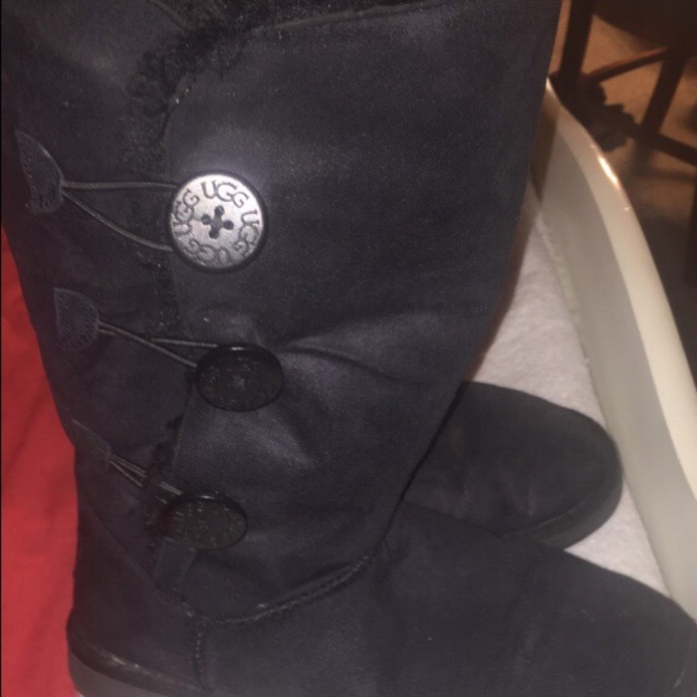 Black UGG Bailey Button Tall Size 8 Women’s