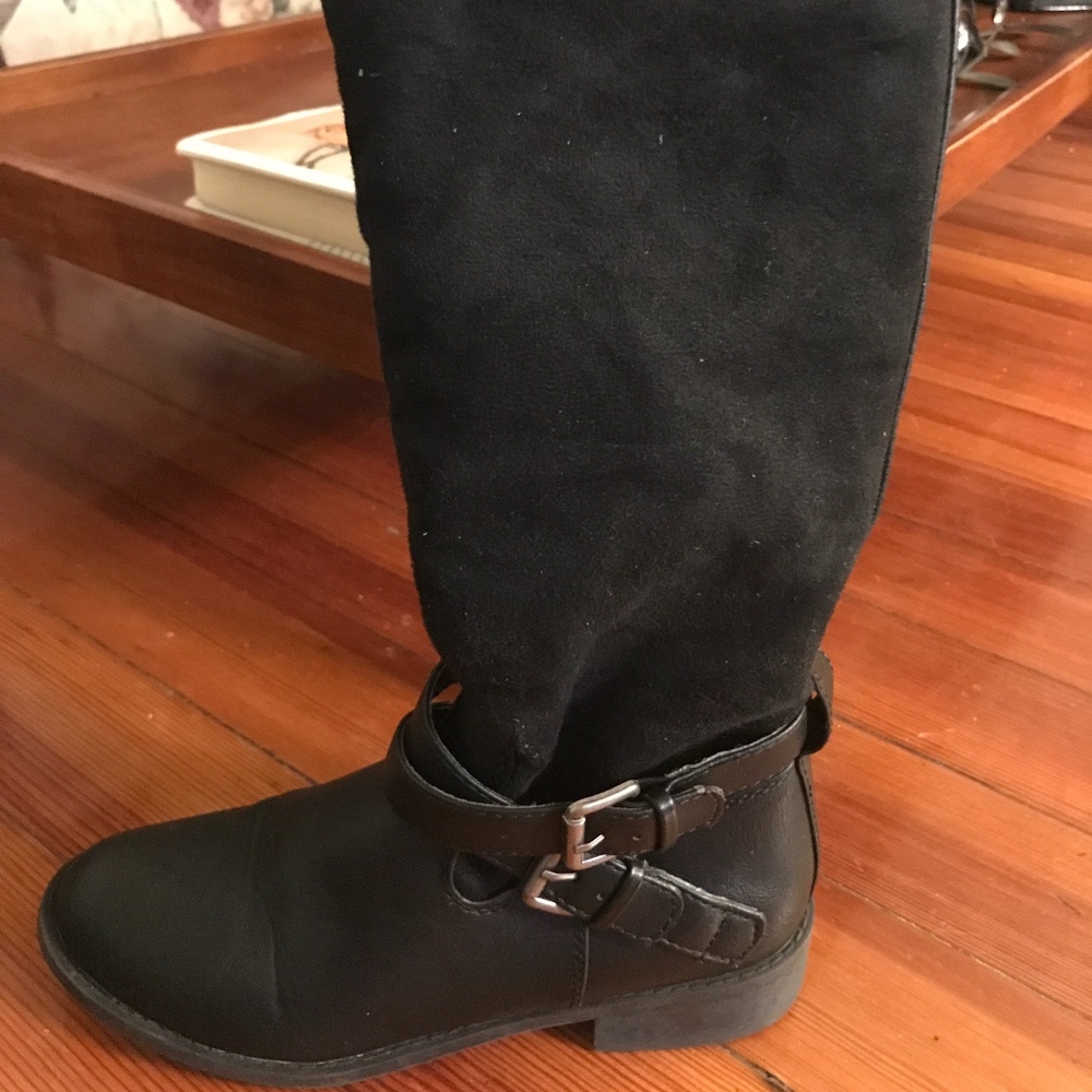 Black boots