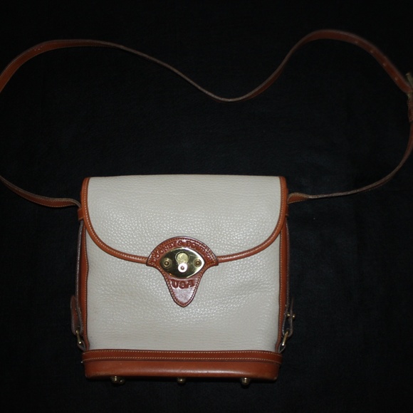Dooney & Bourke Handbags - Dooney and Bourke Purse