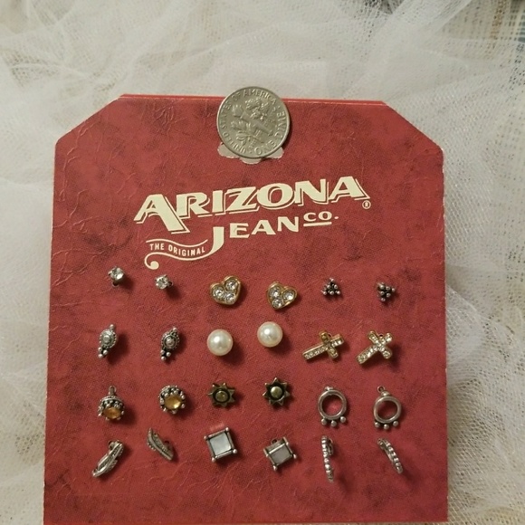 EARINGS - Picture 3 of 4