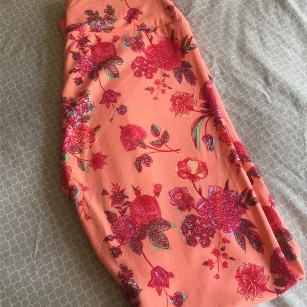 New! LulaRoe leggings os