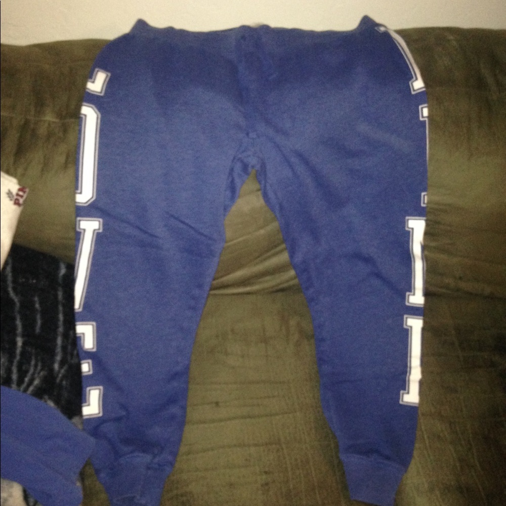 🚫SOLD🚫 VS Pink joggers