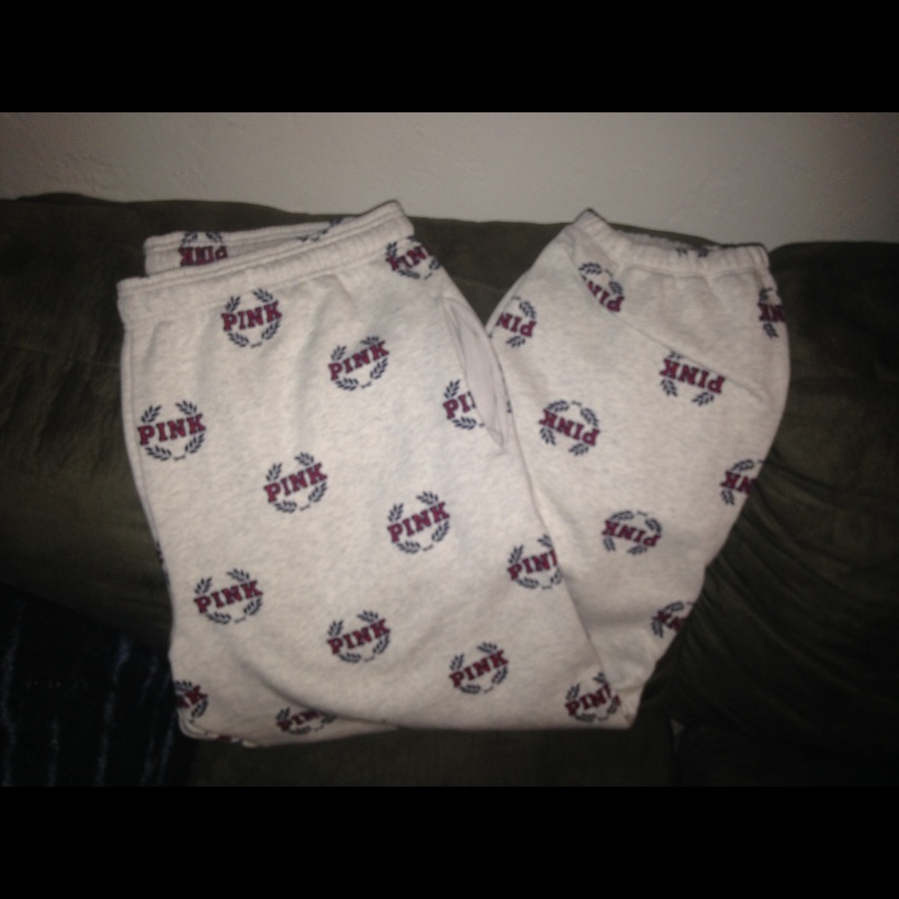 VS Pink campus pants