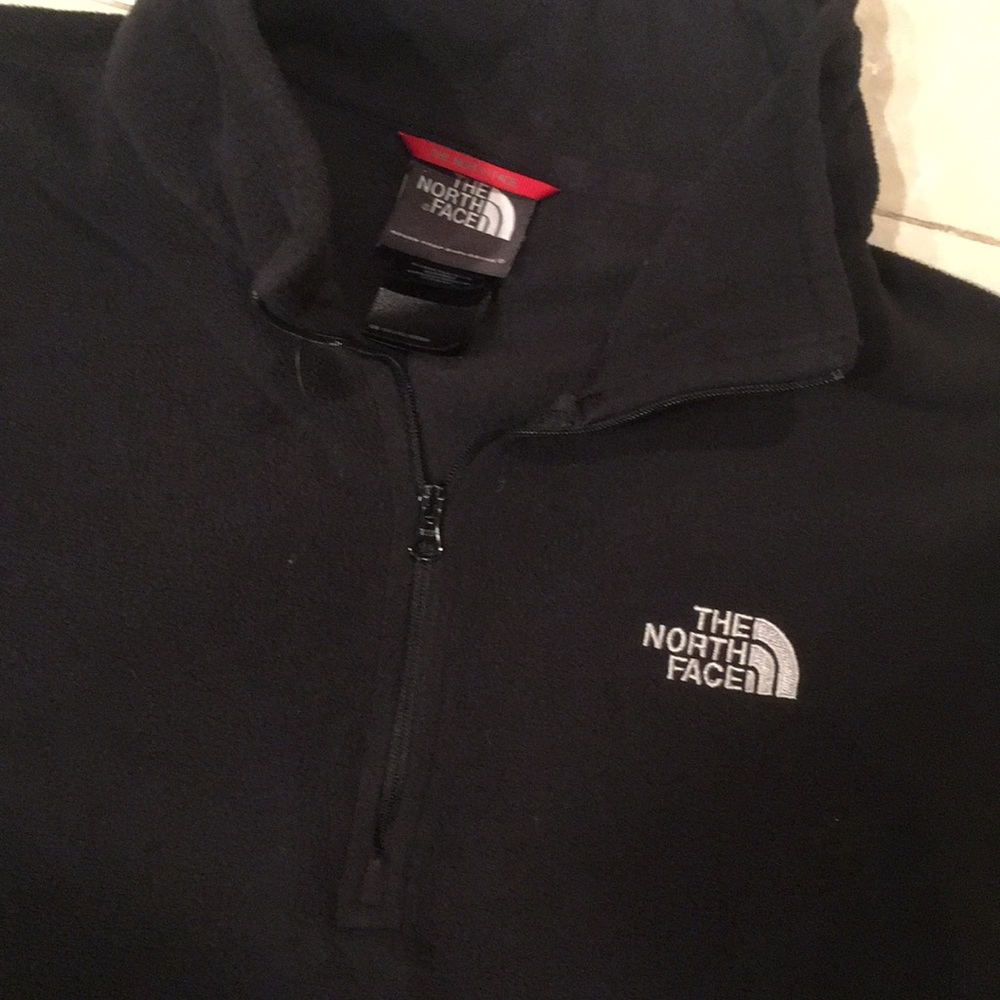 North face - Picture 2 of 2