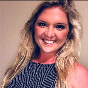 Meet your Posher, Leigh