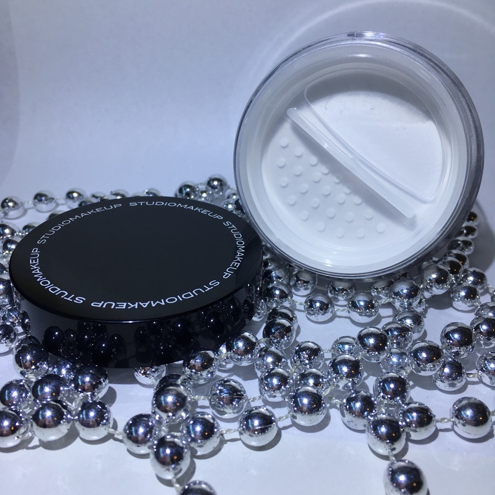 Studio makeup HD setting powder