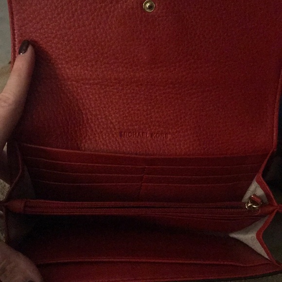 MK red leather wallet - Picture 2 of 3