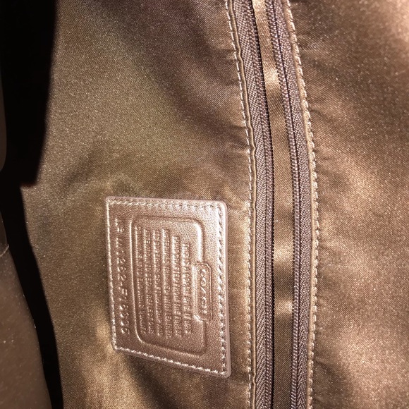 Large coach purse - Picture 2 of 4