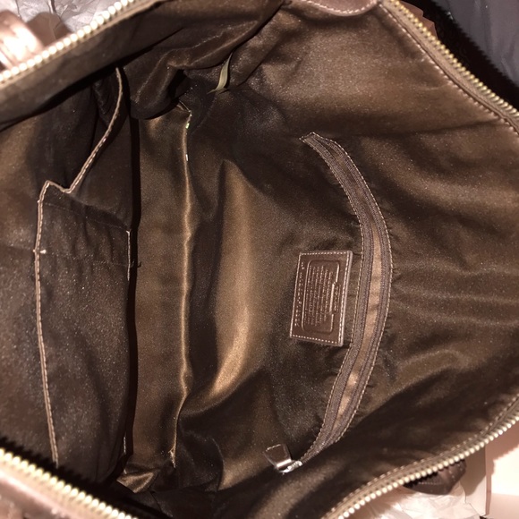 Large coach purse - Picture 4 of 4