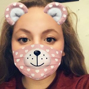 Meet your Posher, Olivia