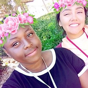 Meet your Posher, Mara