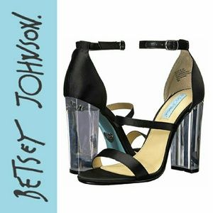NEW🍬 Betsey Johnson Black Dafne Dress Sandal