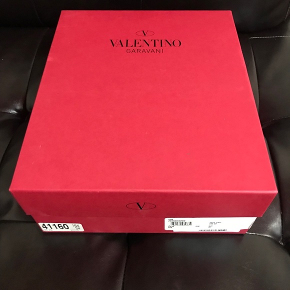 Valentino red/nude studded heels - Picture 2 of 6