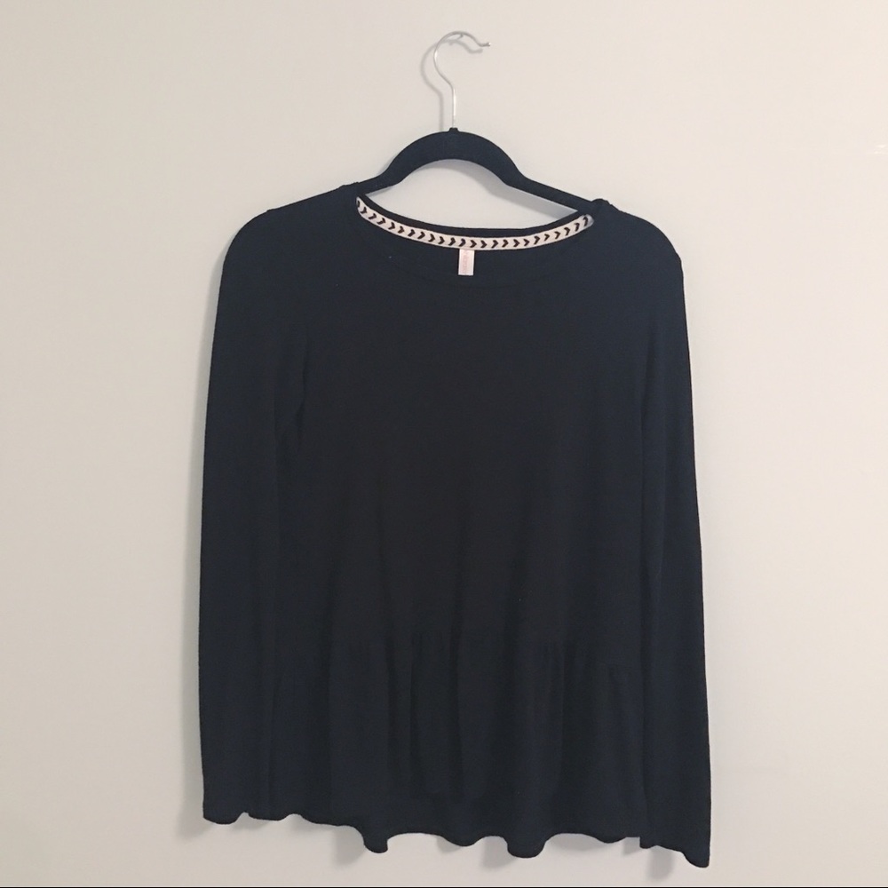 Black peplum long sleeve top