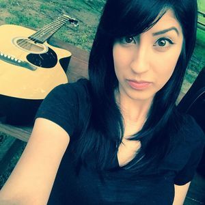 Meet your Posher, Sarahi