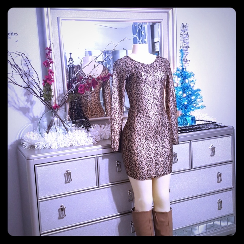 Gorgeous sequins mini party sexy dress