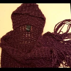 Chunky Aubergine scarf with hood!