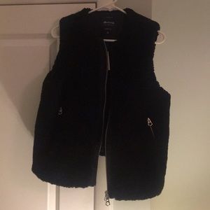 NWT Madewell Black Fur Zip Vest