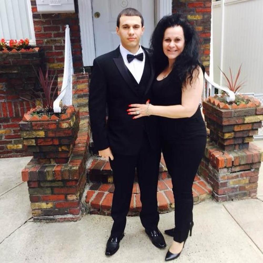 Meet your Posher, Antoinette