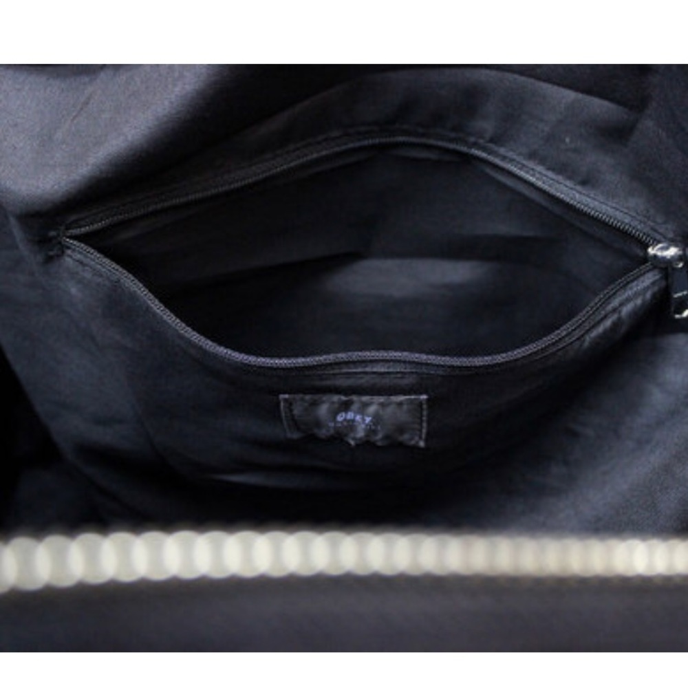 💥SOLDObey Corporate Violence Weekender Bag-unisex - Picture 5 of 8